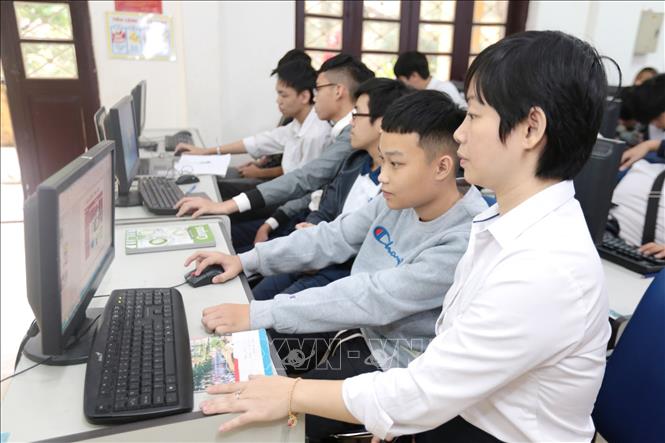 Giải pháp chuyển đổi số trong giáo dục nghề nghiệp